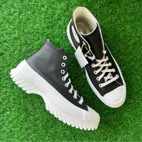 Converse Black and White High-Top Platforms - Picture 6 of 8